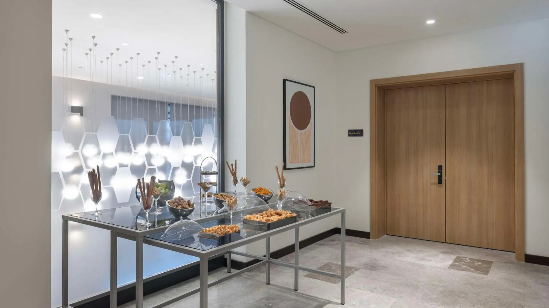 Hampton By Hilton Antalya Airport酒店