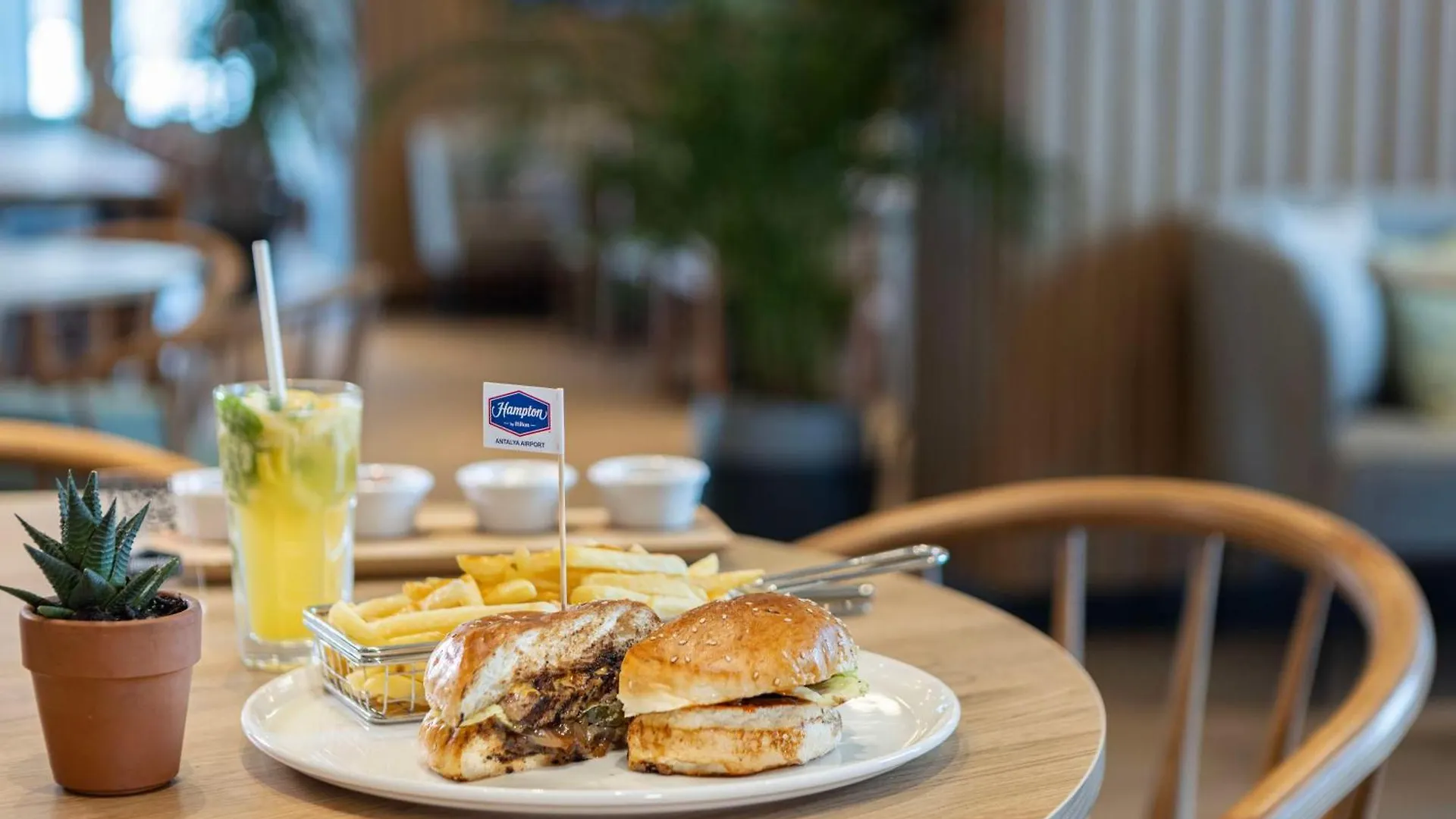 Hampton By Hilton Antalya Airport酒店 土耳其