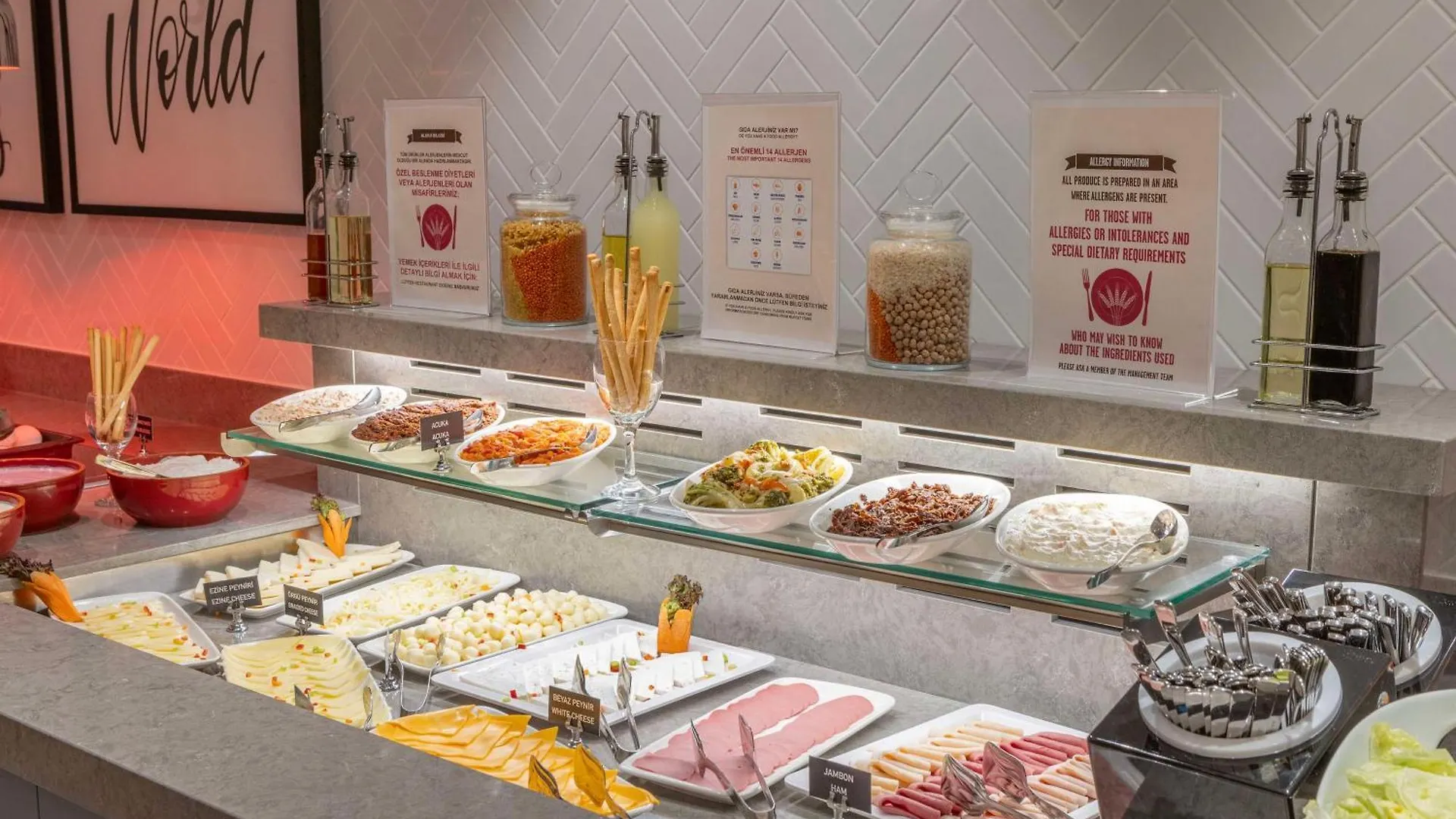 Hampton By Hilton Antalya Airport酒店